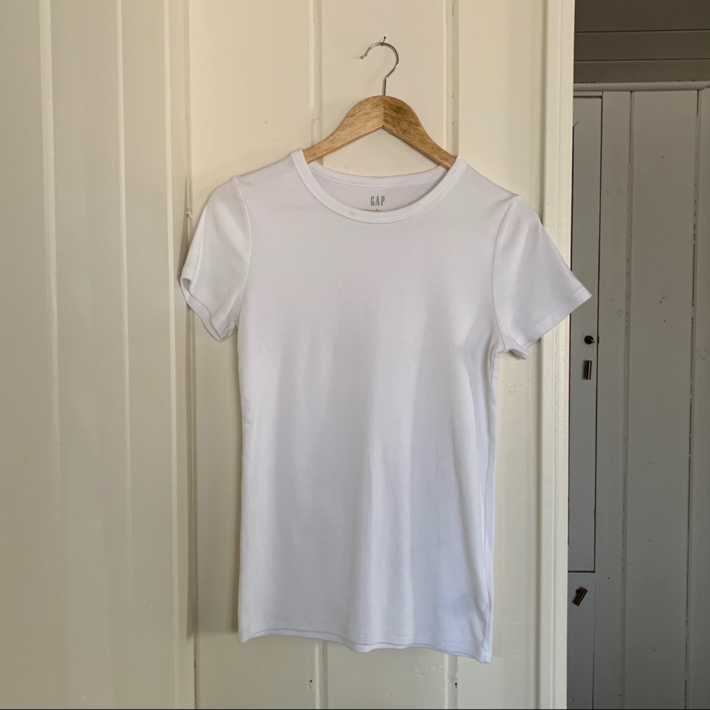 GAP White Tee